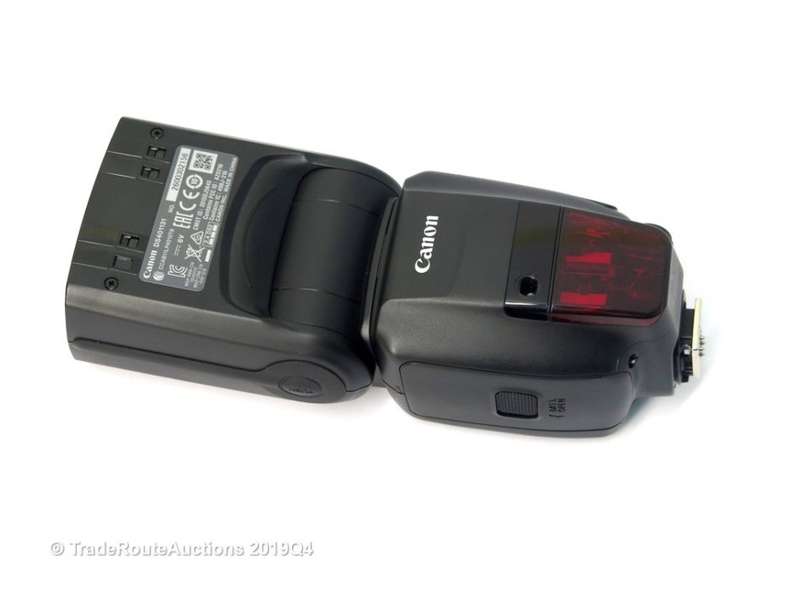 Canon Speedlite 600EXII-RT Flash for Canon EOS DIGITAL SLR Cameras *** BARGAIN ** Fits CANON DSLRs