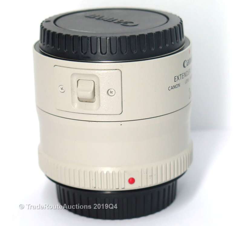 Canon EF 2X II Extender for Canon Lenses (Teleconverter)