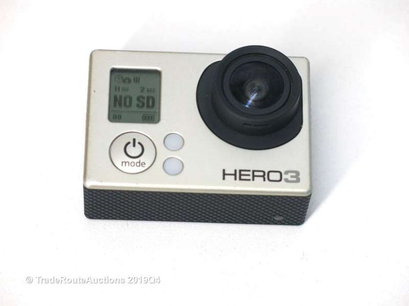GOPRO HERO 3  CHDHN-301 [SILVER EDITION] Captures HD Video