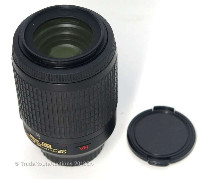 Nikon AF-S NIKKOR 55-200mm VR [ VIBRATION REDUCTION ] LENS