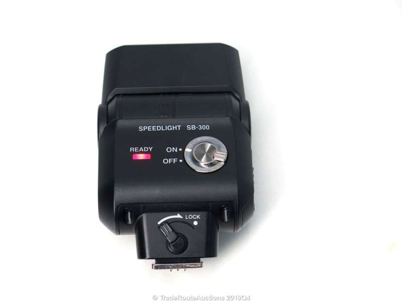 Nikon SB-300 AF Speedlight Flash for Nikon Digital SLR Cameras