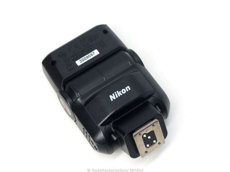 Nikon SB-300 AF Speedlight Flash for Nikon Digital SLR Cameras