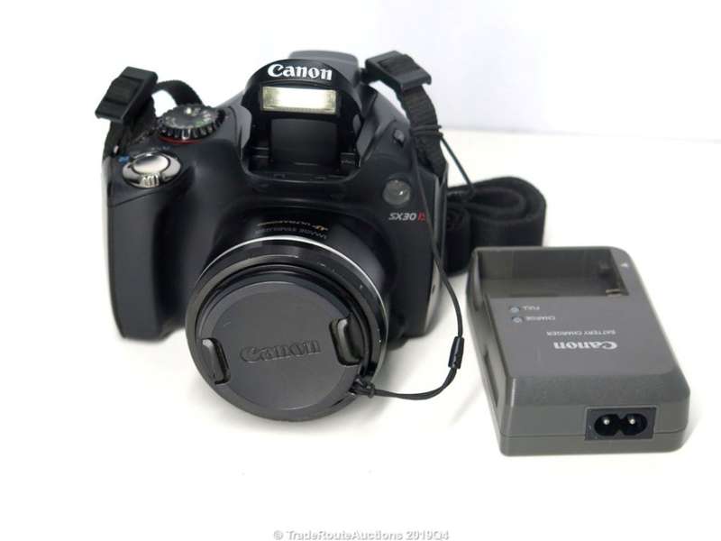 Canon PowerShot SX30 IS IMAGE STABILIZER ULTRASONIC 14.1 MP 35X OPTICAL FULL HD CAMERA