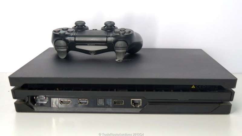 Sony Playstation 4 Console Pro 1TB [cuh7016b] + 1 Wireless Controller