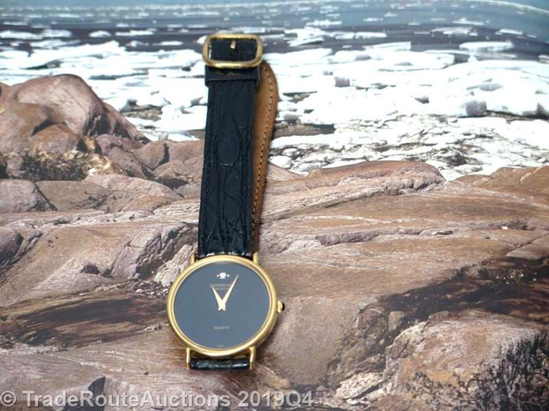 Raymond Weil 9030 Leather Strap Midsize Watch *** RAYMOND WEIL ***
