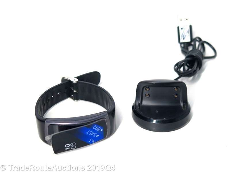 Samsung Gear Fit 2 Fitness Tracker Small SM-R360 GPS Sports Band - In Box