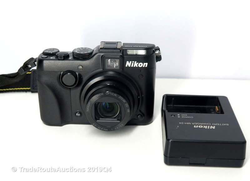 Nikon COOLPIX P7100 Digital Camera with 7.1x Optical Zoom and 3-Inch Vari-Angle LCD