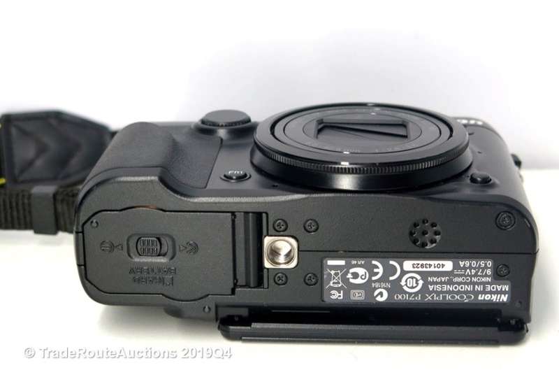 Nikon COOLPIX P7100 Digital Camera with 7.1x Optical Zoom and 3-Inch Vari-Angle LCD