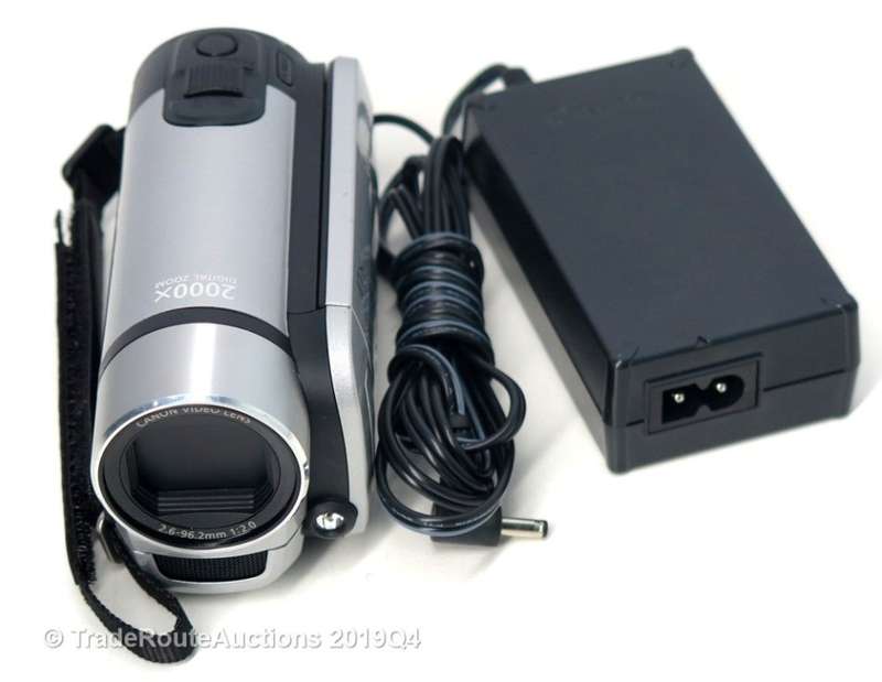 Canon LEGRIA FS406 Camcorder - Silver (41x Optical Zoom, 2.7 inch Widescreen LCD)