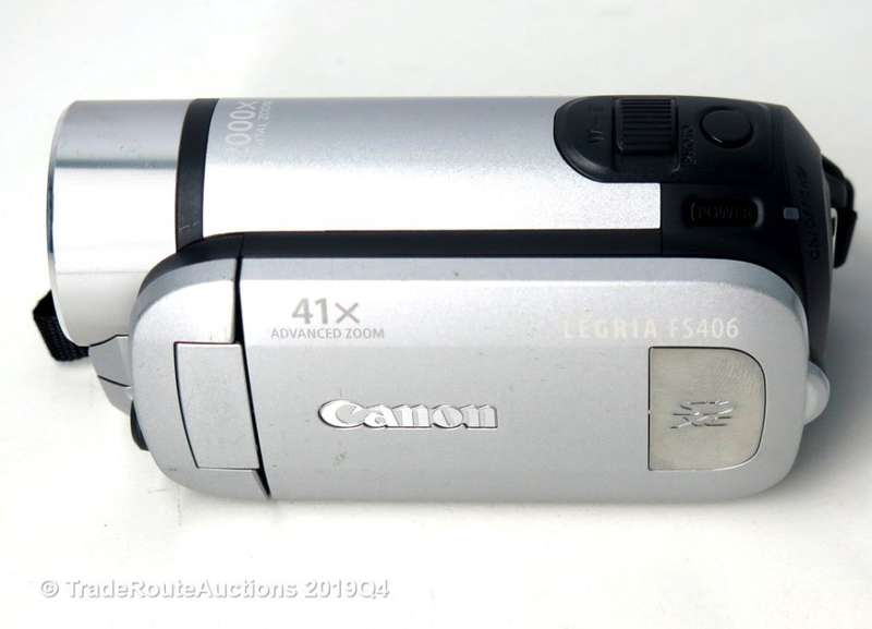 Canon LEGRIA FS406 Camcorder - Silver (41x Optical Zoom, 2.7 inch Widescreen LCD)