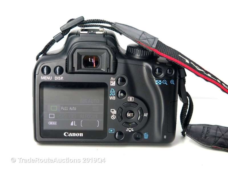 Canon EOS 1000D Digital SLR camera plus Canon 18-55mm Lens Professional KIT