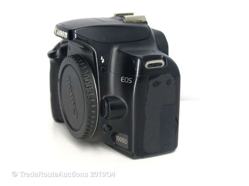 Canon EOS 1000D Digital SLR camera BODY ONLY
