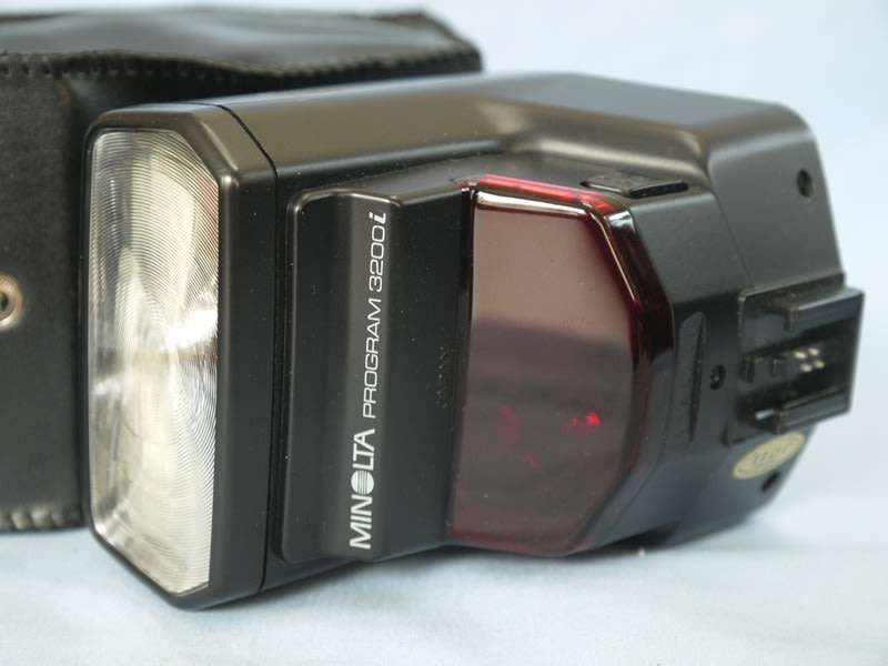 Minolta PROGRAM 3200i flash for Sony & Minolta Cameras