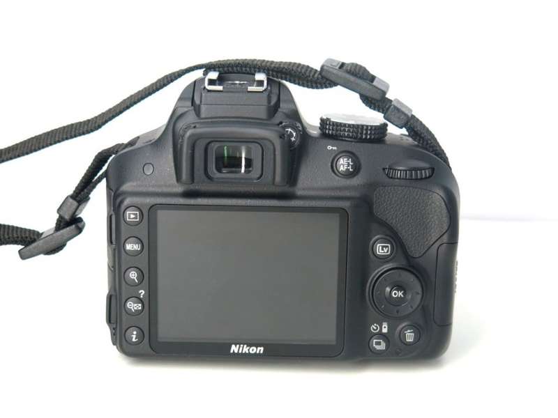 Nikon D3300 24.2 MP CMOS Digital SLR with AF-S DX NIKKOR 18-55mm f/3.5-5.6G DX Zoom Lens (Black)