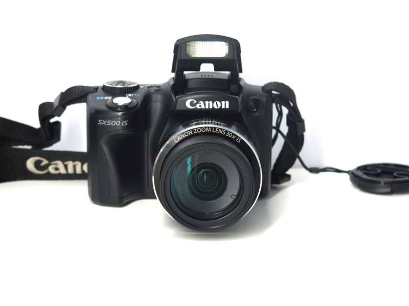 Canon PowerShot SX500 IS 16.0 MP with 30x Wide-Angle Optical IS Zoom and 3.0-Inch LCD