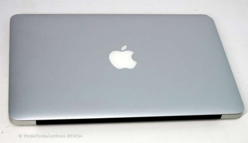 MacBook Air 11.6-inch | Core i7 2.0 GHz | 8GB DDR3 RAM | 256GB SSD FLASH - Macbook Air MID 2012
