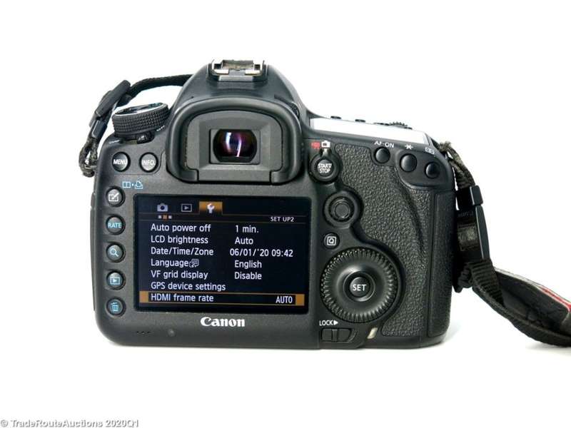 Canon 5D Mk iii 22.3 MP Full Frame CMOS Digital SLR Camera (Body only)