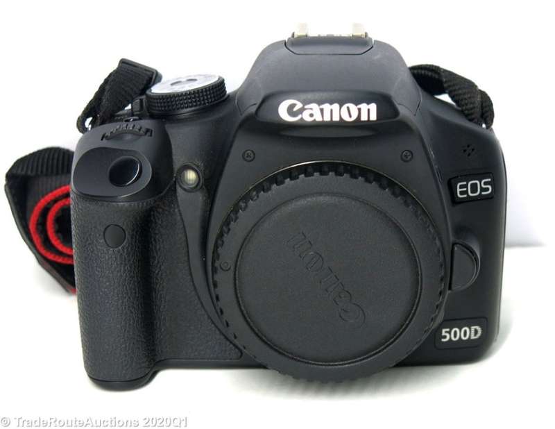 Canon EOS 500D Digital SLR camera 15.1 Megapixels FULL HD Body ONLY