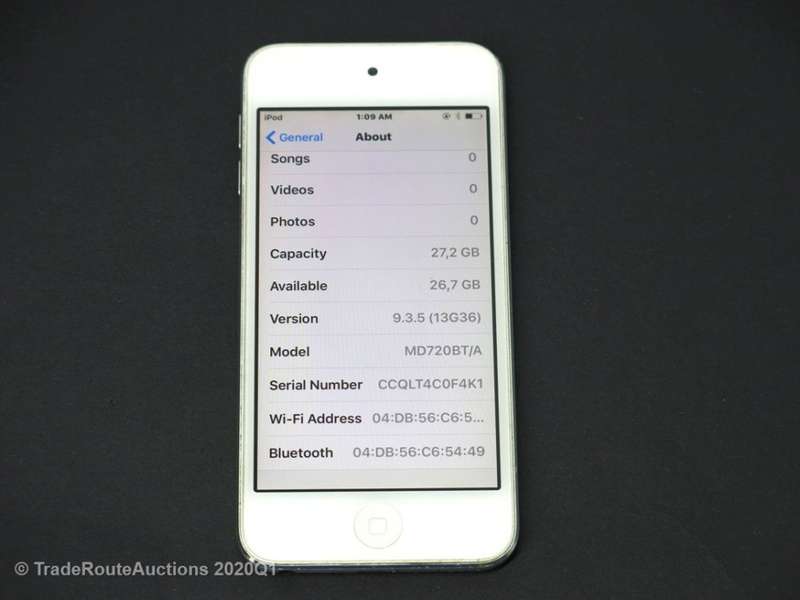 Apple iPod Touch | WHITE/SILVER | 32GB | 5th Generation | A1421 | MD720BT/A | RETINA DISPLAY