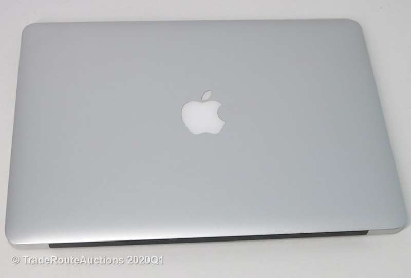 MacBook Air 13.3-inch | Core i5 1.8GHz | 8GB RAM | 128GB SSD MACBOOK AIR 13 INCH 2017 MODEL