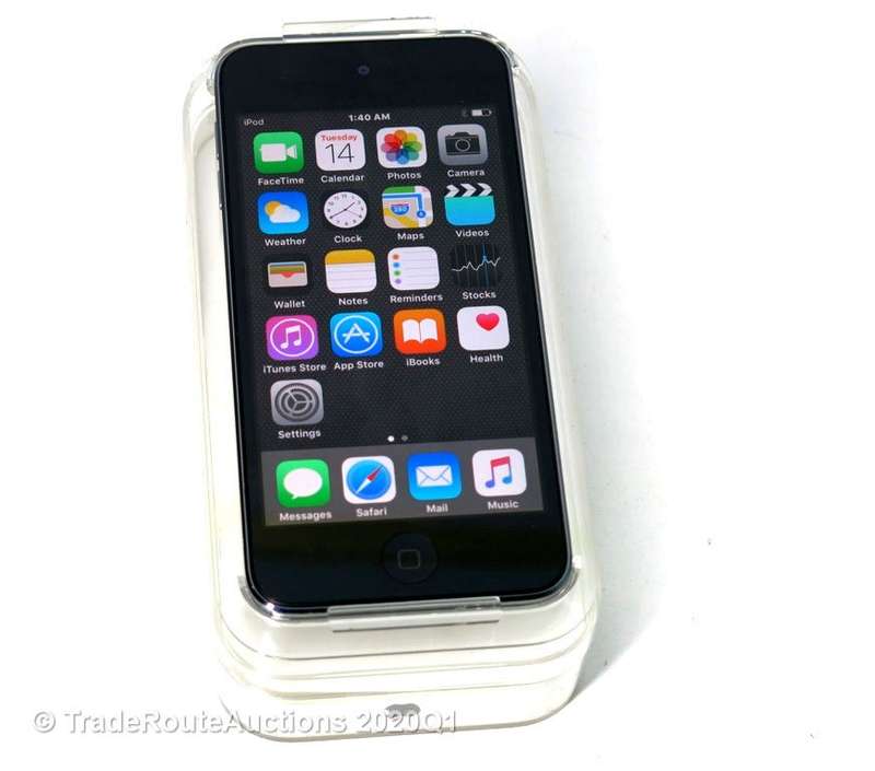 Apple iPod Touch | SPACE GREY | 64GB | 5th Generation | A1421 | NE979FD/A | RETINA DISPLAY