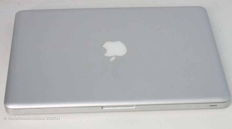 MacBook Pro 13.3-inch | Core 2 DUO 2.4GHz | 4GB RAM | 250GB HDD | nVidia GeForce Graphics