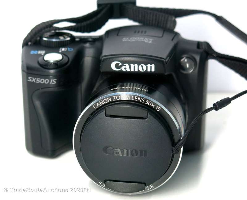 Canon PowerShot SX500 IS 16.0 MP with 30x Wide-Angle Optical IS Zoom and 3.0-Inch LCD