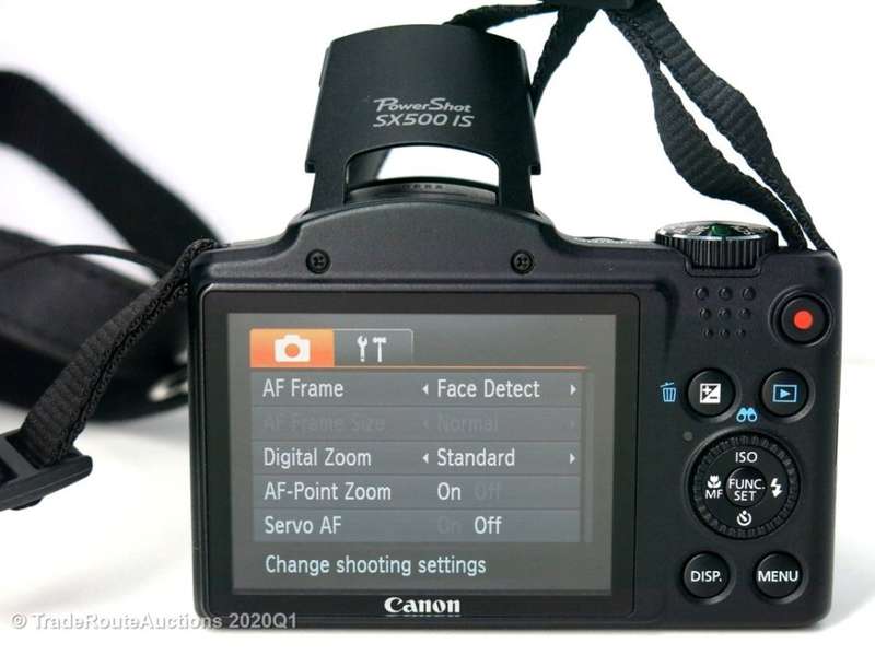 Canon PowerShot SX500 IS 16.0 MP with 30x Wide-Angle Optical IS Zoom and 3.0-Inch LCD
