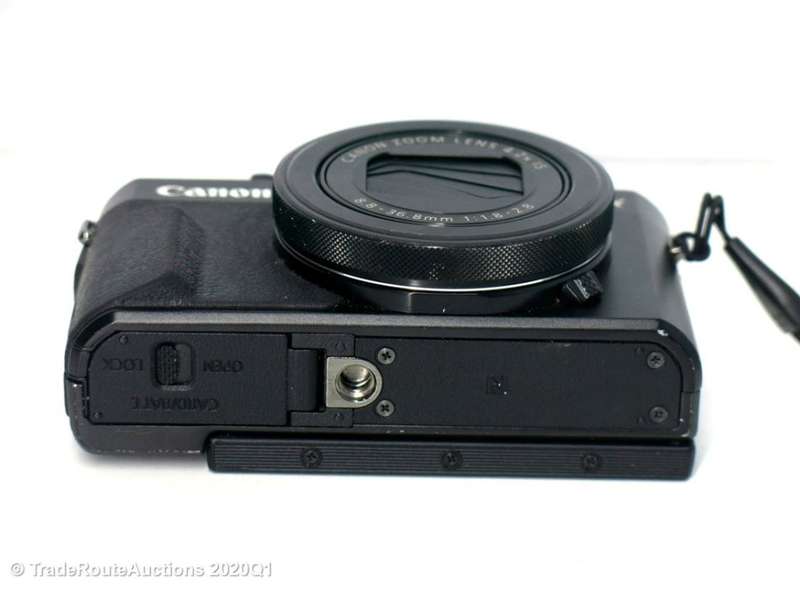Canon PowerShot G7X MK II Digital Camera (20.1 MP, 4.2x Zoom) BUILT IN WIFI FLIP LCD