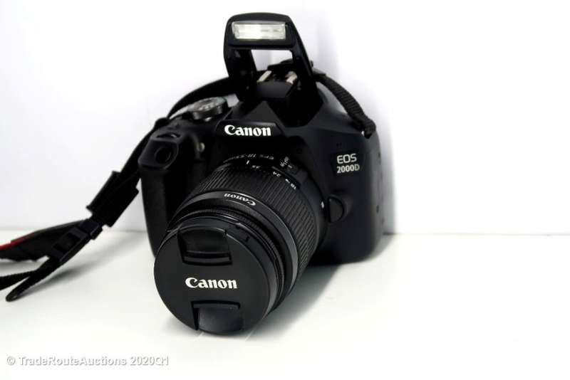 Canon 2000D DSLR Lens Kit  with Canon 18-55 Lens
