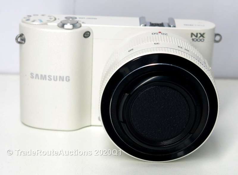 20.3 Megapixels | Samsung NX1000 | SMART DIGITAL CAMERA FULL HD | WI-FI KIT