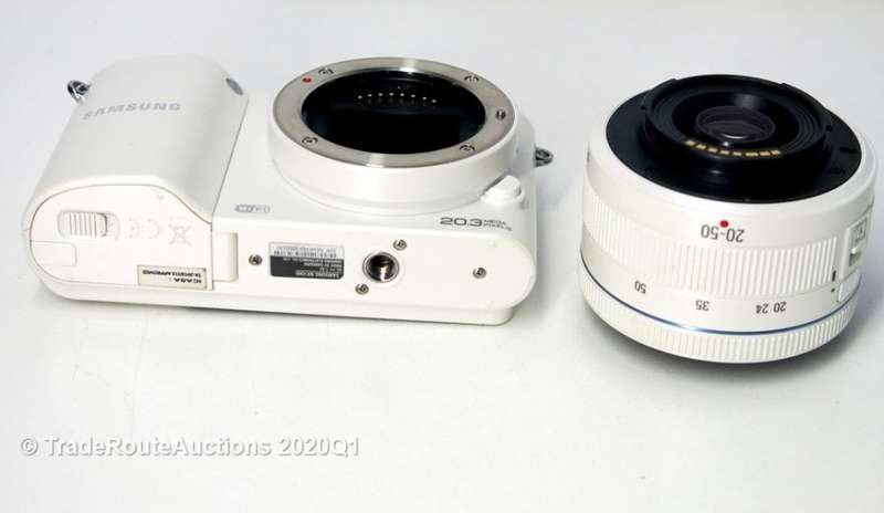 20.3 Megapixels | Samsung NX1000 | SMART DIGITAL CAMERA FULL HD | WI-FI KIT