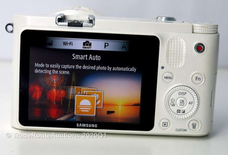 20.3 Megapixels | Samsung NX1000 | SMART DIGITAL CAMERA FULL HD | WI-FI KIT