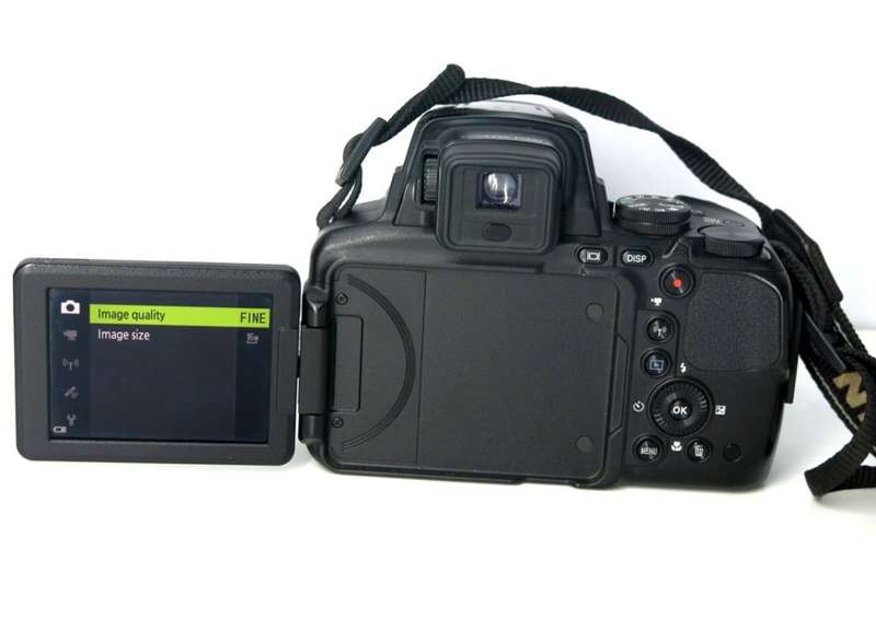 Nikon COOLPIX P900 Digital Camera, 83x Optical Zoom Full HD 1080/60p Video