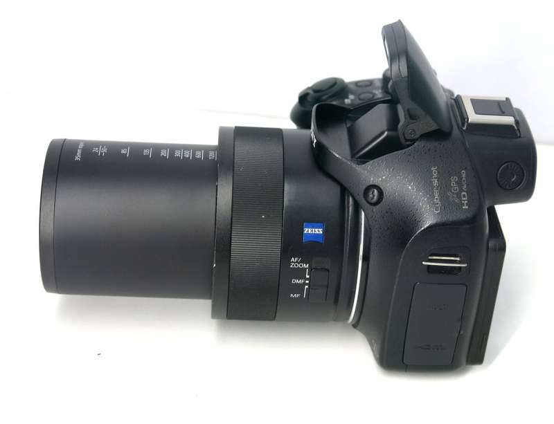 20.4MP - Sony HX400V Compact Digital Camera with 50x Optical Zoom