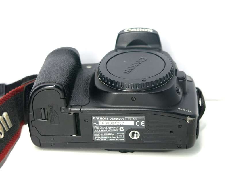 Canon EOS 20D DSLR camera BODY ONLY