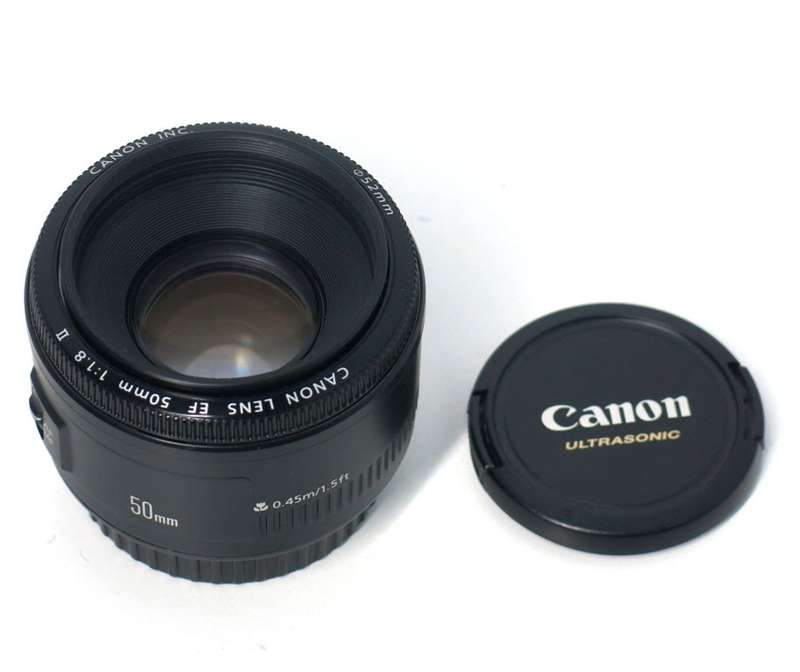 Canon EF 50mm f/1.8 II Lens - Fits Canon Cameras