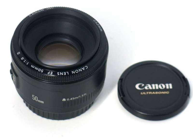 Canon EF 50mm f/1.8 II Lens - Fits Canon Cameras
