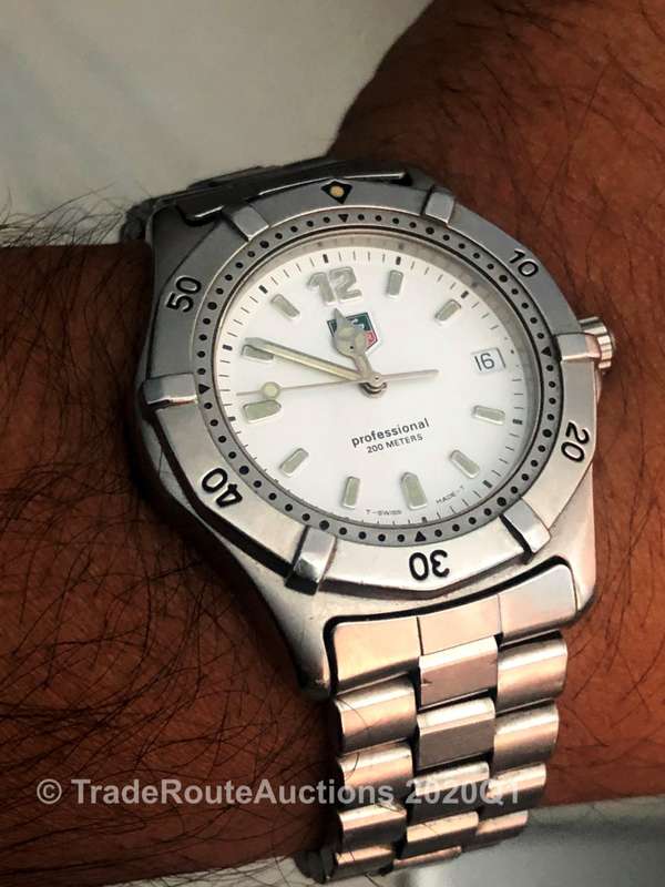 Tag Heuer 2000 WK1111 Professional Watch Mens White face