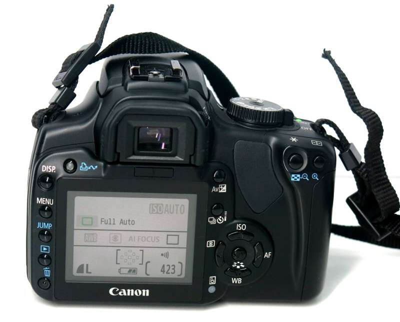 Canon EOS 400D DigitalSLR camera 10.1 Megapixels + Canon EFS 18-55mm Lens