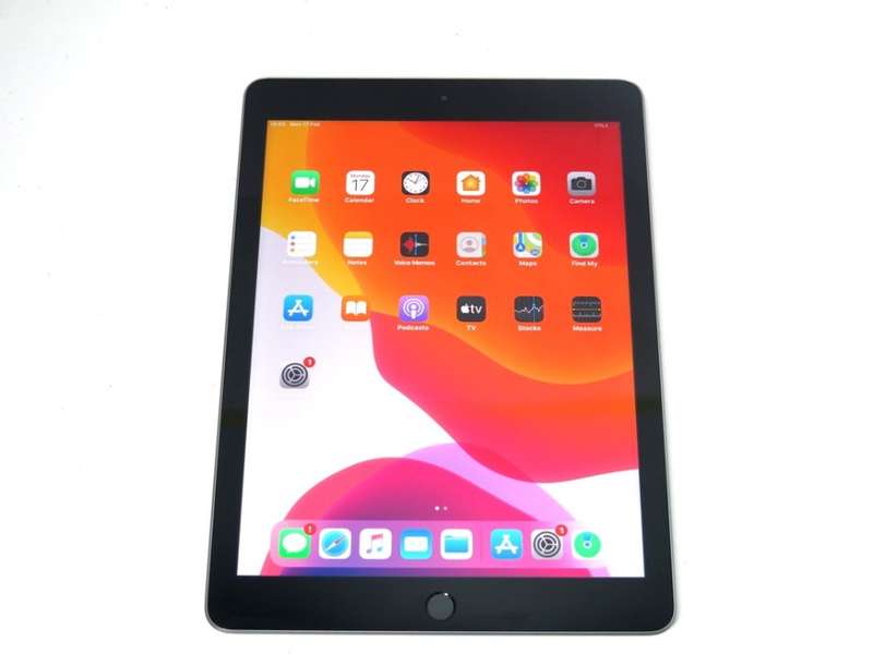 Apple iPad 6th Gen 2018 | MR7F2HC/A | WiFi  only | 32GB | Space Grey | A1893 | RETINA IPad6