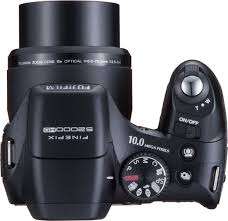 Fujifilm FinePix S2000HD Digital Camera  (10MP, 15x Optical Zoom) 2.7 inch LCD