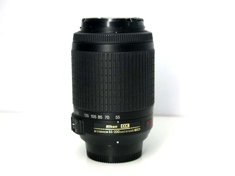 Nikon AF-S NIKKOR 55-200mm VR [ VIBRATION REDUCTION ] LENS