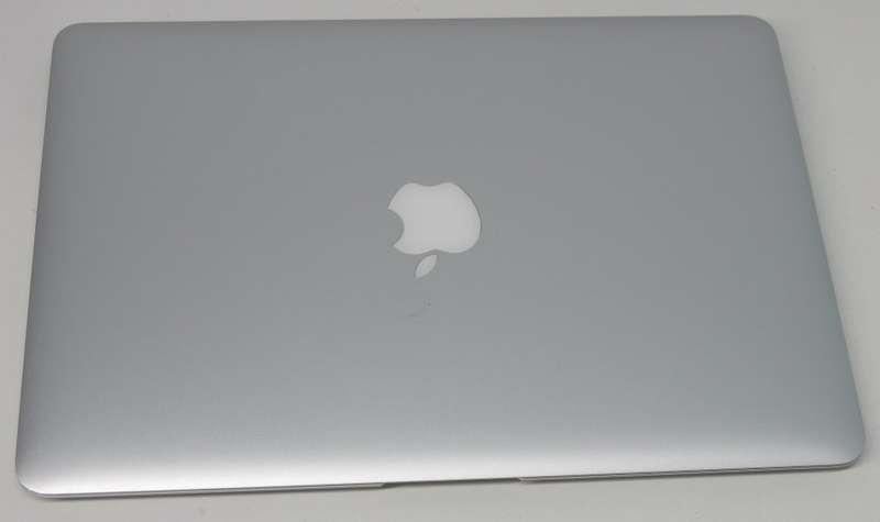 MacBook Air 13.3-inch | Core i5 1.8GHz | 8GB RAM | 128GB SSD MACBOOK AIR 13 INCH 2017 MODEL