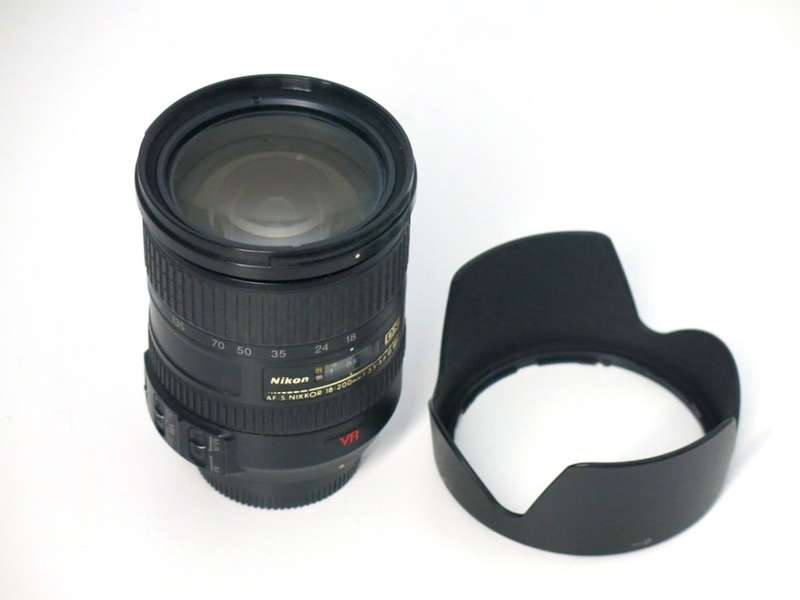 Nikon 18-200mm f/3.5-5.6G ED-IF AF-S DX VR Telephoto Zoom Lens for NIKON DIGITAL