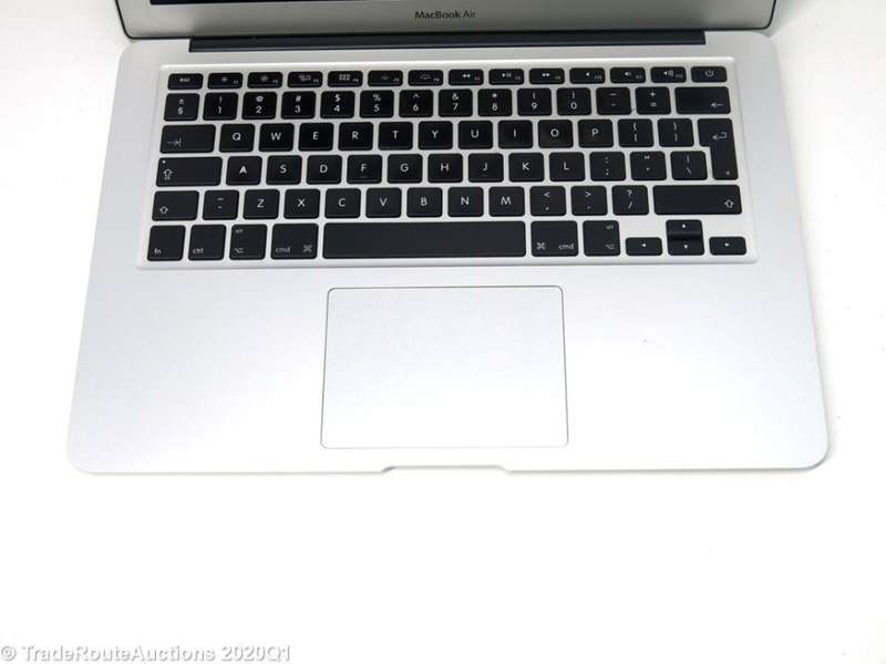 Apple MacBook Air 13.3-inch | Core i5 1.4GHz | 4GB RAM | 256GB SSD FLASH  **  EARLY 2014 ***