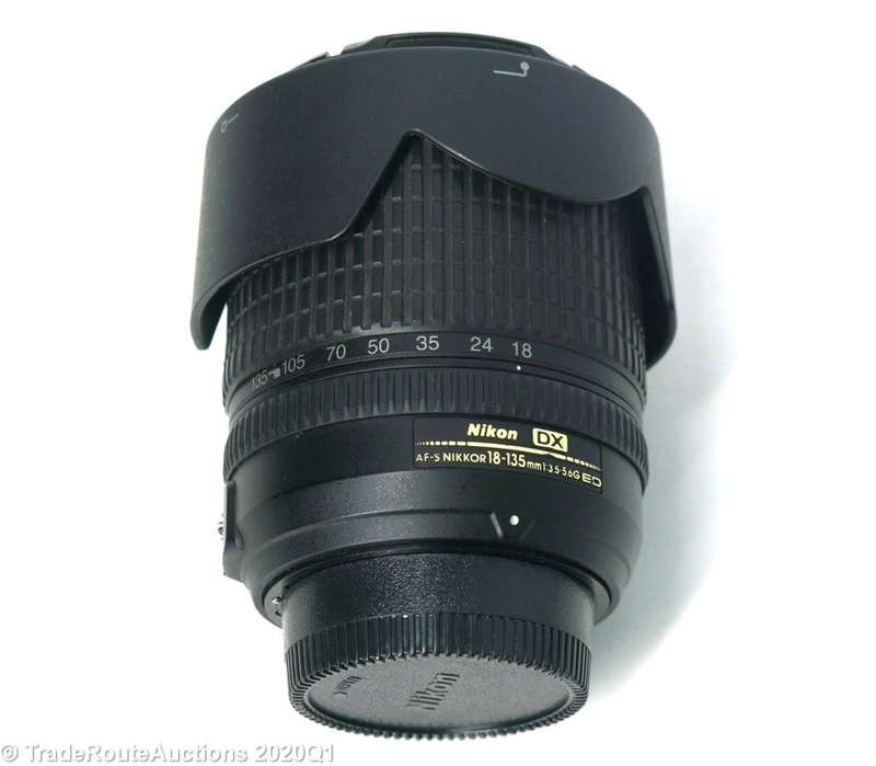 Nikon 18-135mm f/3.5-5.6G ED-IF AF-S DX Zoom-Nikkor Lens for Nikon Digital SLR Cameras