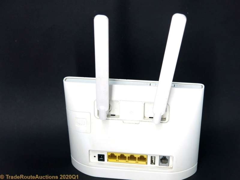 HUAWEI B315S-936 4G LTE Wifi Modem Router (uses SIM card)