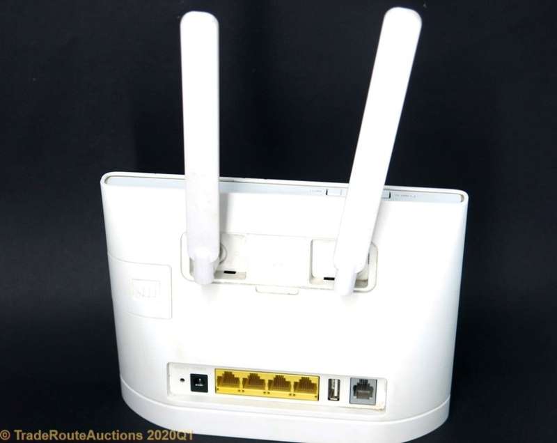 HUAWEI B315S-936 4G LTE Wifi Modem Router (uses SIM card)