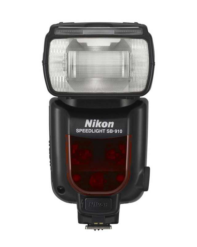 Nikon SB-910 Speedlight Flash for Nikon DSLR Cameras